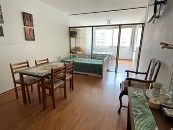 https://www.gallito.com.uy/venta-monoambiente-amueblado-al-frente-con-renta-inmuebles-27858564