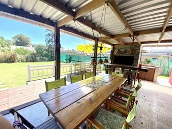 https://www.gallito.com.uy/venta-de-casa-en-barrio-privado-la-residence-4-inmuebles-25272714