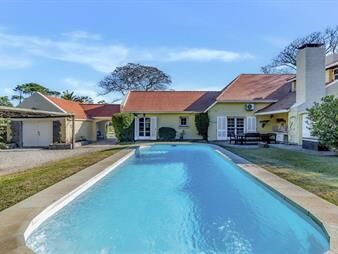https://www.gallito.com.uy/en-venta-casa-en-punta-del-este-playa-mansa-inmuebles-27858963
