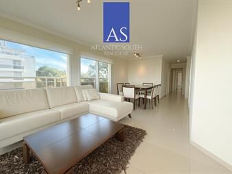 https://web5.gallito.com.uy/apartamento-3-dormitorios-a-pasos-de-playa-brava-inmuebles-27858996