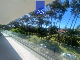 https://web5.gallito.com.uy/apartamento-de-2-dormitorios-a-pasos-de-playa-inmuebles-27859009