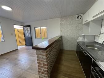 https://www.gallito.com.uy/julian-laguna-esq-yugoeslavia-con-garaje-y-inmuebles-27859193
