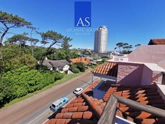 https://web5.gallito.com.uy/apartamento-3-dormitorios-barbacoa-uso-exclusivo-inmuebles-27859226