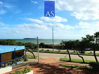 https://www.gallito.com.uy/alquiler-anual-apartamento-2-dormitorios-frente-inmuebles-27859343