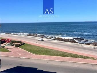 https://web5.gallito.com.uy/apartamento-de-3-dormitorios-con-vista-al-mar-y-a-inmuebles-27859363