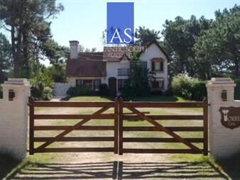https://web5.gallito.com.uy/casa-4-dormitorios-rincon-del-indio-punta-del-inmuebles-27859471