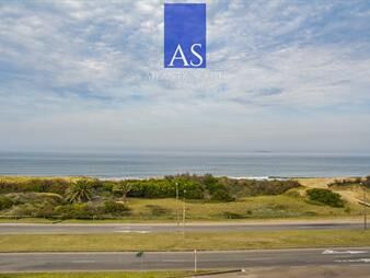 https://web5.gallito.com.uy/apartamento-frente-a-al-mar-playa-brava-en-venta-inmuebles-27859478