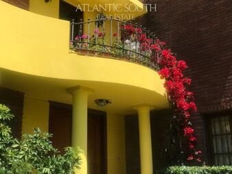 https://web5.gallito.com.uy/casa-4-dormitorios-en-pinares-inmuebles-27859486