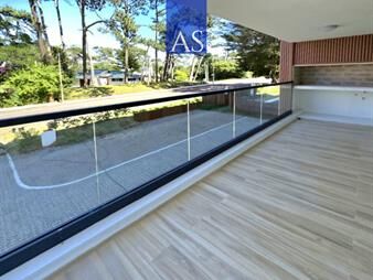 https://web5.gallito.com.uy/apartamento-3-dormitorios-con-parrillero-a-al-mar-inmuebles-27859525
