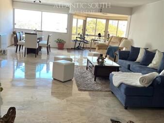 https://web5.gallito.com.uy/venta-de-excelente-apartamento-de-3-dormitorios-inmuebles-27859529