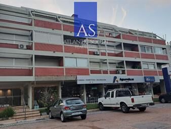 https://www.gallito.com.uy/apartamento-de-2-dormitorios-con-terraza-y-garage-inmuebles-27859543