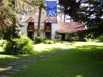 https://www.gallito.com.uy/casa-4-dormitorios-en-playa-mansa-punta-del-este-inmuebles-27859592