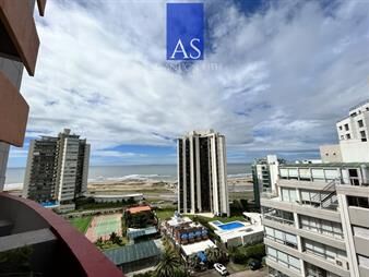 https://web5.gallito.com.uy/apartamento-2-dormitorios-reciclado-piso-alto-con-inmuebles-27859663
