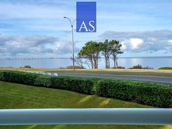 https://web5.gallito.com.uy/venta-apartamento-3-dormitorios-edificio-playa-inmuebles-27859744