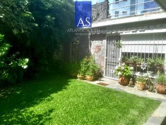 https://web5.gallito.com.uy/apartamento-tipo-casa-2-dormitorios-playa-mansa-inmuebles-27859810