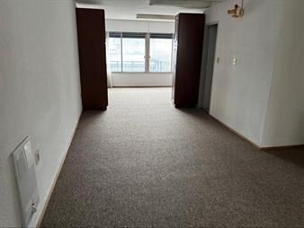 https://www.gallito.com.uy/amplio-monoambiente-al-frente-inmuebles-27865392