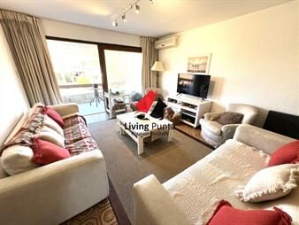 https://web5.gallito.com.uy/apartamento-en-venta-en-playa-mansa-dos-dos-inmuebles-27865679