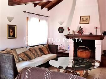 https://www.gallito.com.uy/casa-en-jardines-de-cã³rdoba-3-dormitorios-inmuebles-27866153