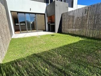 https://www.gallito.com.uy/alquiler-casa-3-dormitorios-y-garaje-en-parque-miramar-inmuebles-27869293