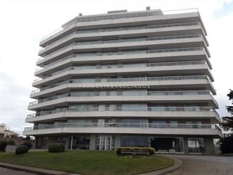 https://web5.gallito.com.uy/apartamento-en-venta-a-metros-de-playa-brava-del-inmuebles-18264843