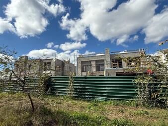 https://www.gallito.com.uy/venta-casa-ph-3-dormitorios-en-barrio-parques-2-inmuebles-27869891