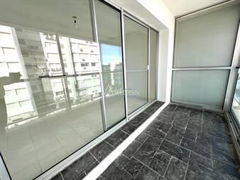https://www.gallito.com.uy/venta-apartamento-de-1-dormitorio-playa-mansa-inmuebles-27548454