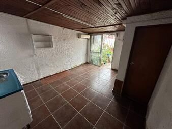 https://www.gallito.com.uy/alquiler-casa-1-12-dormitorios-la-teja-ph-pasillo-inmuebles-27870119