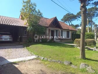 https://web5.gallito.com.uy/casa-en-jardines-de-cã³rdoba-3-dormitorios-mãs-inmuebles-27870158