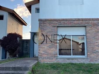 https://www.gallito.com.uy/se-vendo-dãplex-en-tacuarembã³-inmuebles-27870168