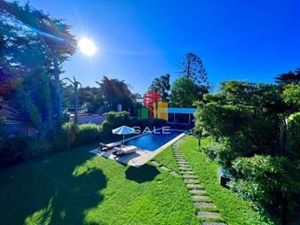 https://www.gallito.com.uy/hermosa-casa-en-playa-mansa-punta-del-este-inmuebles-27874273
