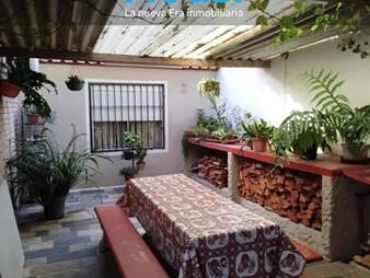 https://www.gallito.com.uy/casa-chalet-en-venta-4-dormitorios-2-baños-piscina-barbacoa-inmuebles-27874324