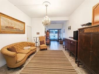 https://www.gallito.com.uy/venta-de-padron-unico-en-tres-cruces-2-casa-en-el-mismo-pa-inmuebles-27874368
