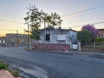 https://www.gallito.com.uy/casa-a-reciclar-en-venta-en-rosario-zona-centrica-inmuebles-27874575