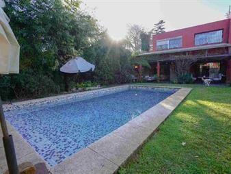https://www.gallito.com.uy/venta-increible-casa-5-dormitorios-en-carrasco-sur-inmuebles-27874634