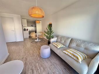 https://www.gallito.com.uy/hermoso-apartamento-de-1-dormitorio-con-muebles-y-garaje-en-inmuebles-27874947