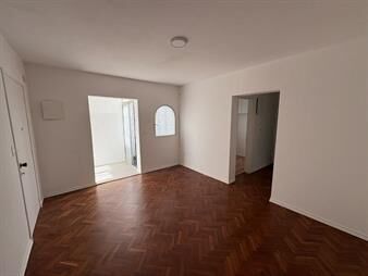 https://www.gallito.com.uy/alquiler-apto-cordon-2-dormitorios-y-patio-inmuebles-27875043