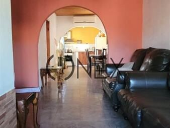 https://www.gallito.com.uy/casa-en-venta-proxima-a-avenida-salto-inmuebles-27484519