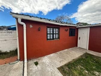 https://www.gallito.com.uy/sobre-principal-asfaltada-2-dormitorios-2-baños-lomas-de-so-inmuebles-27854020