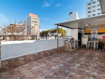 https://www.gallito.com.uy/apartamento-en-venta-en-parque-rodo-4-dormitorios-terraza-inmuebles-27830824