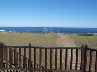 https://www.gallito.com.uy/casa-en-primera-linea-sobre-el-oceano-la-inmuebles-27699749
