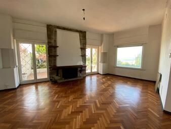 https://www.gallito.com.uy/venta-casa-punta-gorda-3-dormitorios-rambla-frente-al-mar-y-inmuebles-27835767