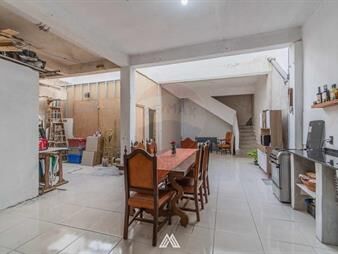 https://www.gallito.com.uy/venta-apartamento-3-dormitorios-en-la-comercial-inmuebles-27891997