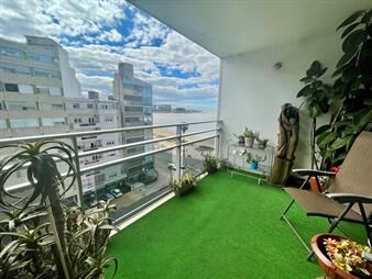 https://www.gallito.com.uy/venta-apartamento-2-dorm-y-servicio-en-pocitos-con-vista-inmuebles-27891896