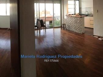 https://web5.gallito.com.uy/sobre-la-peatonal-sarandi-y-colon-con-renta-inmuebles-27757558