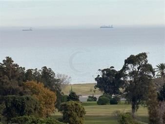 https://www.gallito.com.uy/casatroja-alquiler-apartamento-en-el-golf-punta-carretas[-inmuebles-27892189