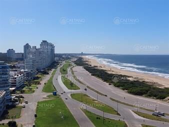 https://www.gallito.com.uy/apartamento-de-3-suite-y-dependencia-en-alquiler-inmuebles-27892208