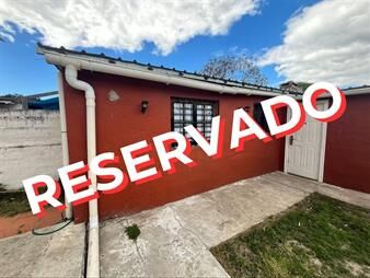 https://www.gallito.com.uy/-reservado-sobre-principal-asfaltada-2-dormitorios-2-inmuebles-27854020