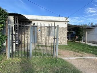 https://www.gallito.com.uy/casa-en-venta-3-dormitorios-las-piedras-inmuebles-26715089