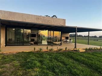 https://www.gallito.com.uy/venta-y-alquiler-anual-casa-4-dormitorios-el-quijote-inmuebles-27892667