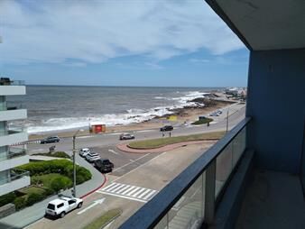 https://web5.gallito.com.uy/apartamento-con-vista-a-playa-brava-zona-de-inmuebles-27892775